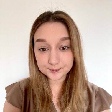 COPYWRITER / CONTENT CREATOR / SOCIAL MEDIA