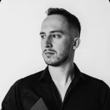 Full-stack developer — web, integracje, automatyzacja procesów, AI/LLM