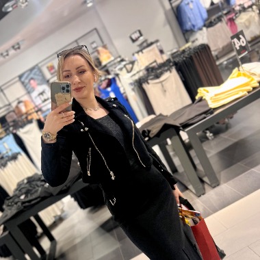 Nauczyciel zarządzania, lektor polskiego, autor tekstów seo