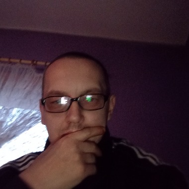 Adrian Iwat kierownik