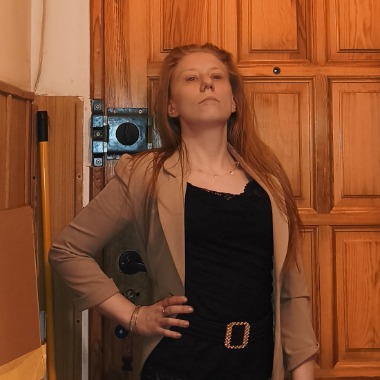 Copywriter, freelancer, grafik