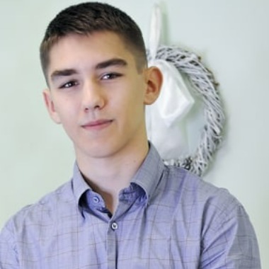 Programista, projektant. Mieć doświadczenie