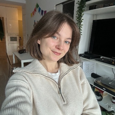 Junior Graphic Designer (visual identity, print design, social media design)